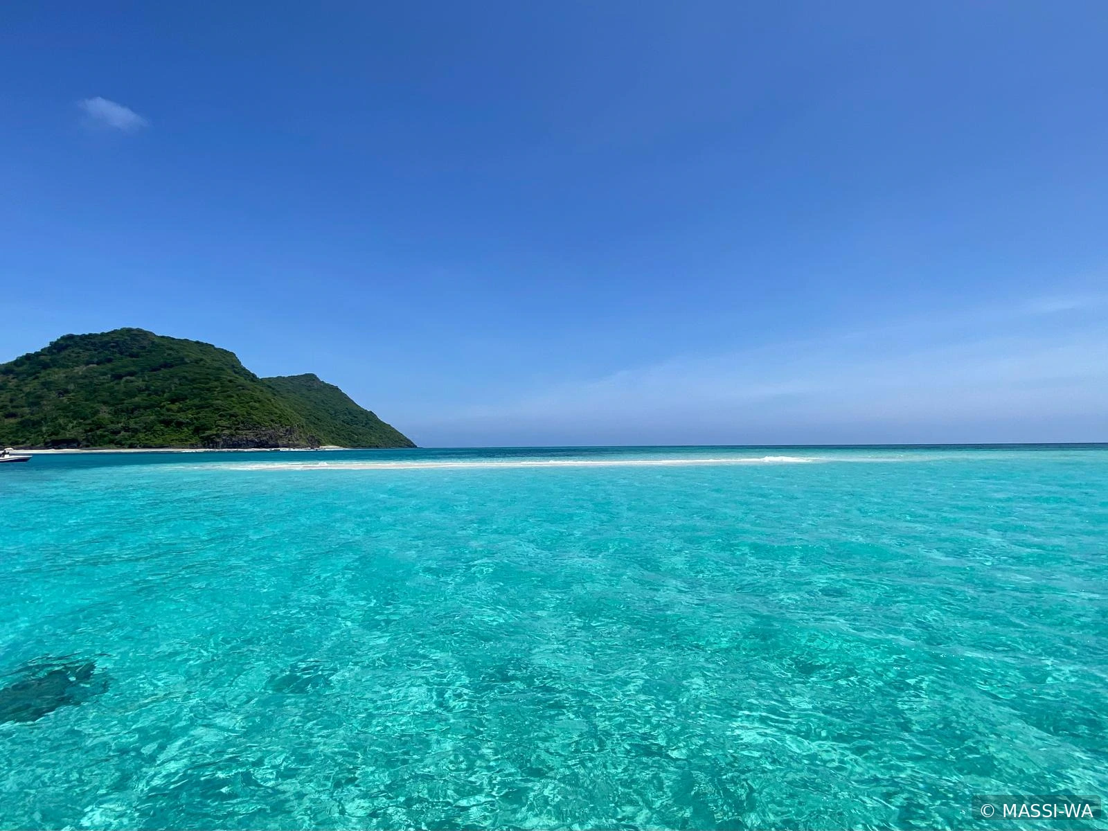 Lagon turquoise du Nord